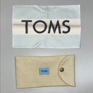 TOMS Cream Canvas Glasses Case & cleaning cloth/ preowned